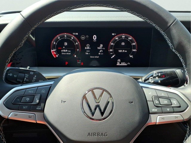 New 2026 Platinum Gray Metallic Volkswagen SE 4Motion image 21