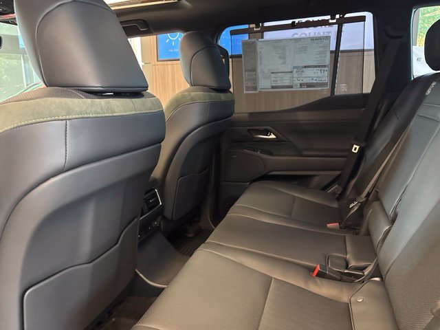 New 2026 Incognito and Black Onyx Lexus  550 OVERTRAIL+ image 11