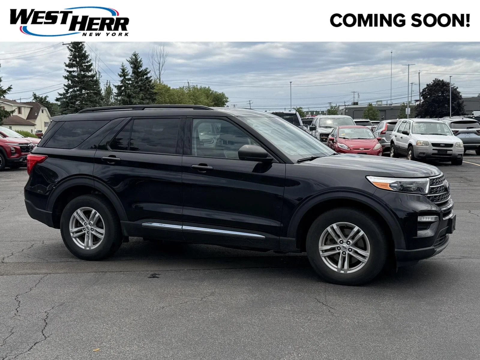 Used 2023 Agate Black Ford XLT image 1