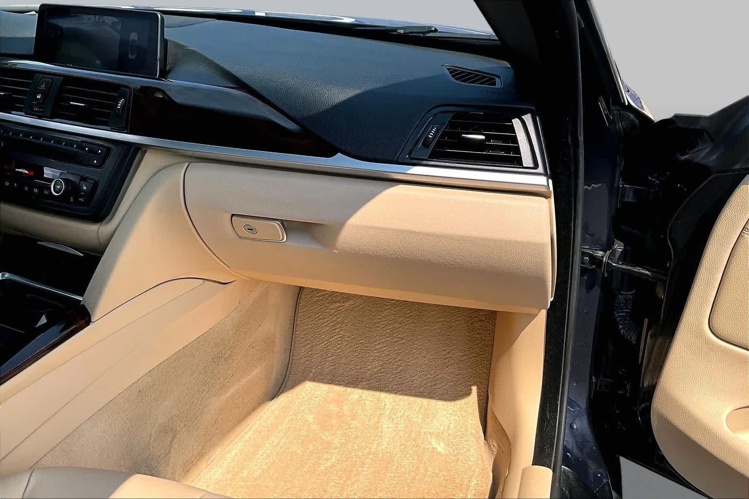 Used 2015  BMW 428i image 16