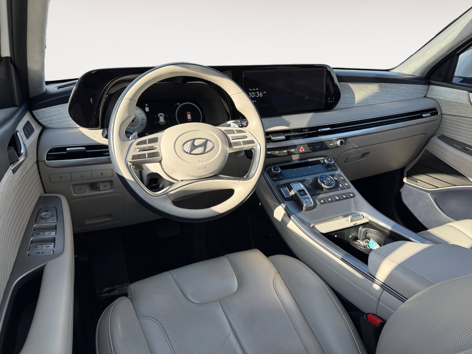 Used 2023 Hyper White Hyundai Calligraphy image 15