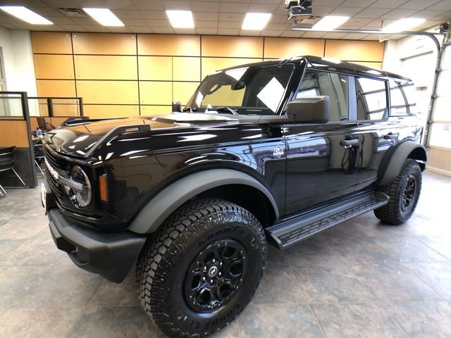 New 2026 Shadow Black Ford Outer Banks® image 3