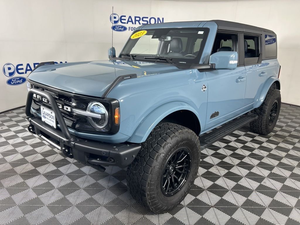 2023 Ford Bronco Outer Banks