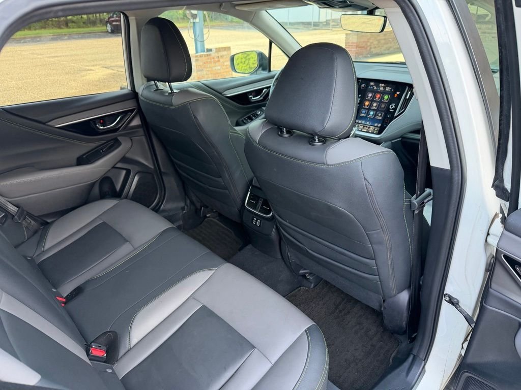 Used 2024 White Subaru Onyx Edition image 13