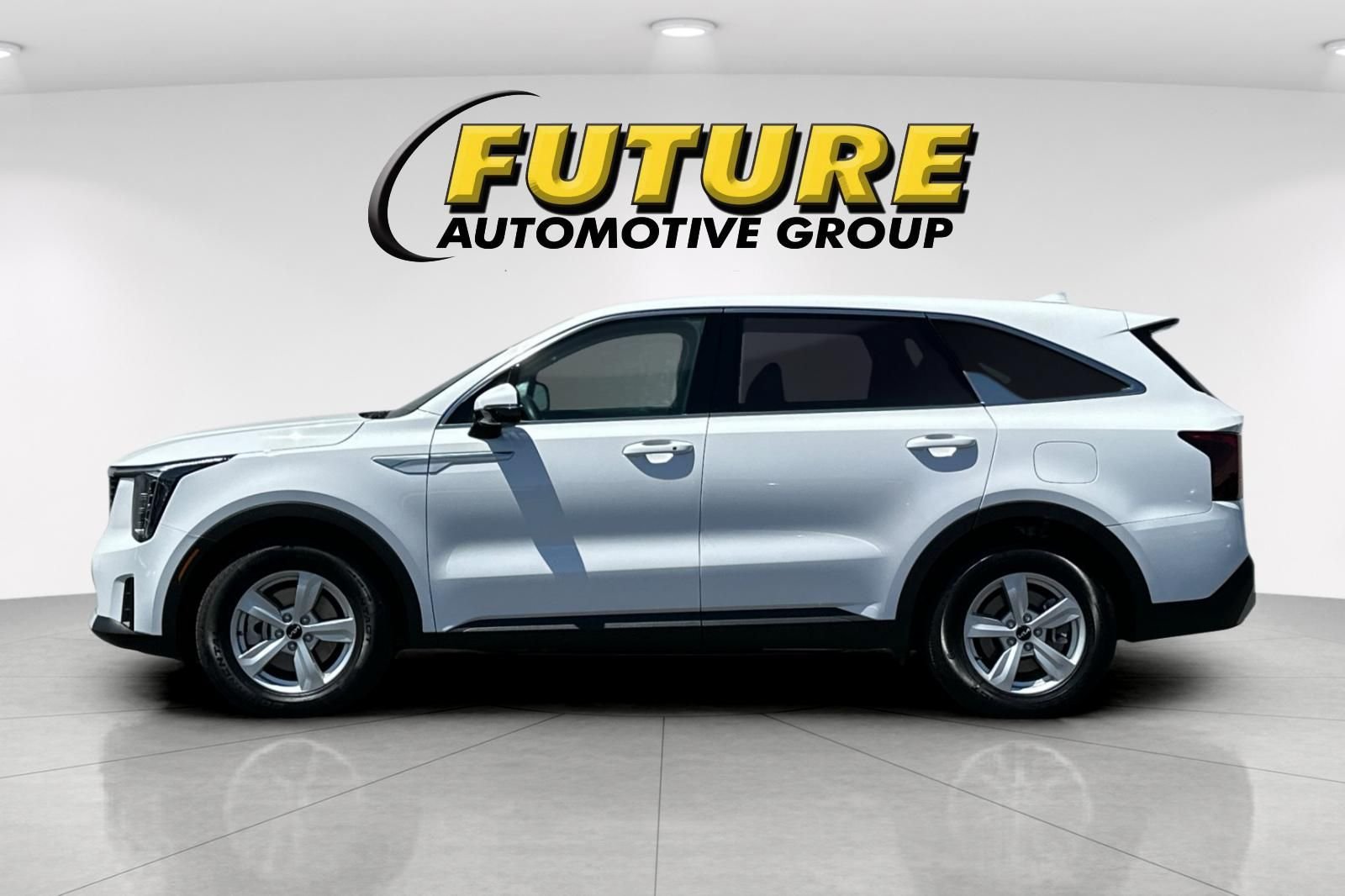 Used 2026 White Kia LX image 7