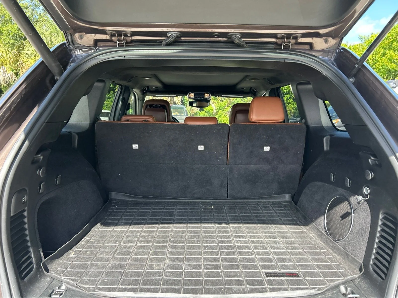 Used 2018 Brown Metallic Jeep Summit image 38