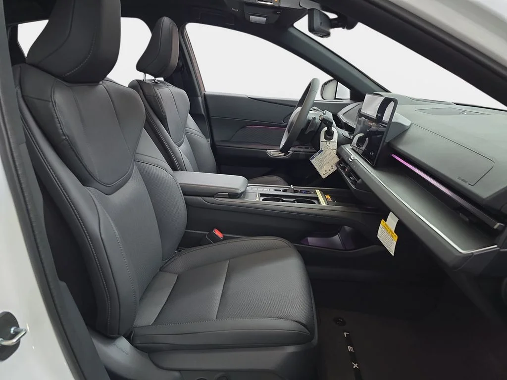 New 2026 Ultra White Lexus PREMIUM PLUS AWD image 9