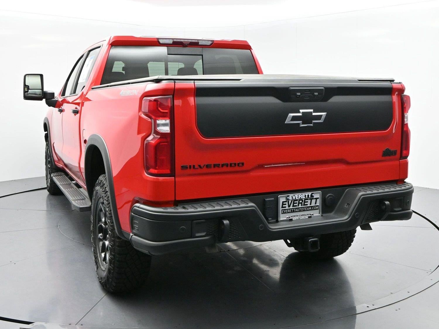 Used 2024 Red Hot Chevrolet ZR2 image 6