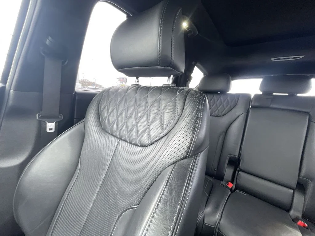 Used 2023 Black Hyundai Calligraphy image 12