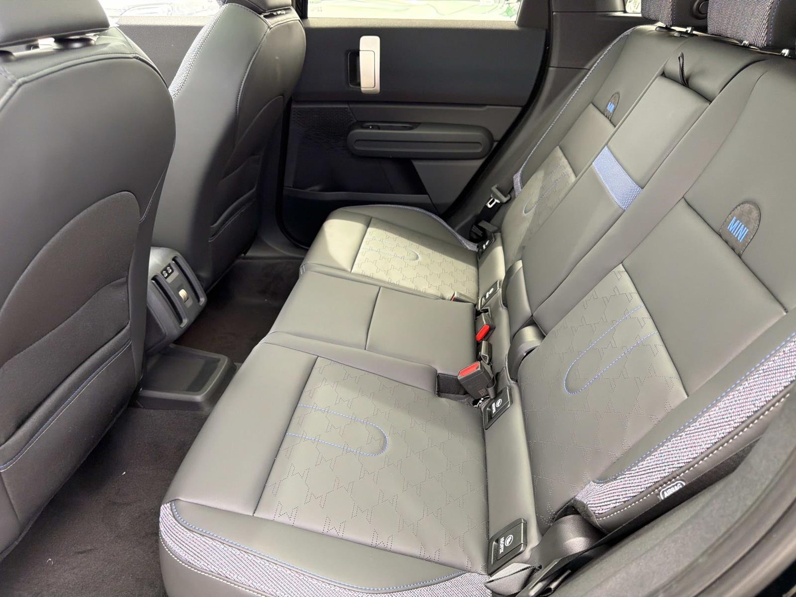 2026 MINI Countryman S - Photo 10
