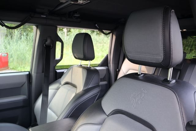 Used 2024 Gray Ford Everglades image 16