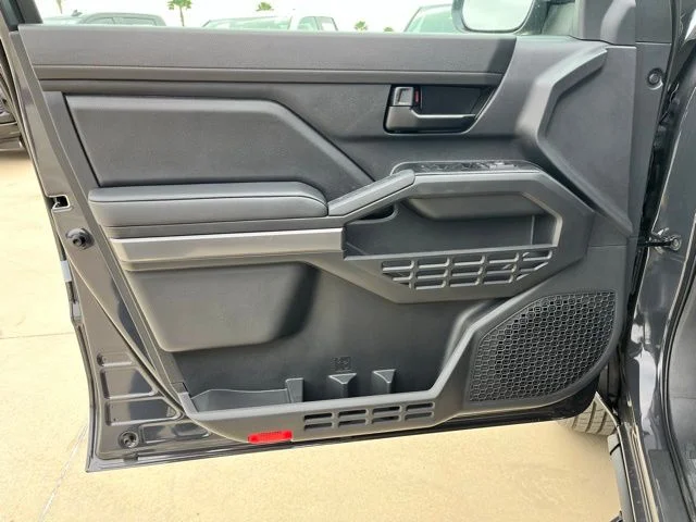 2026 Toyota Tacoma SR5 - Photo 16