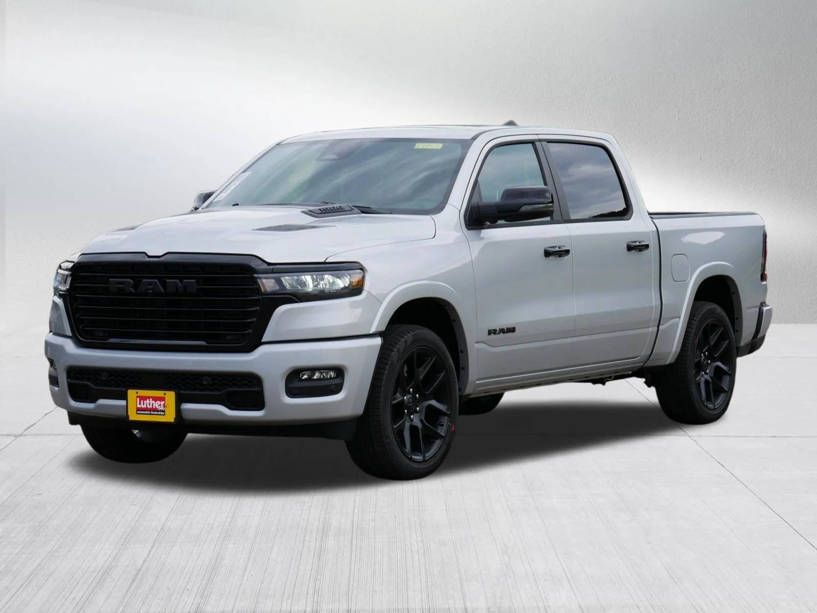 New 2026 Silver Zynith Exterior Paint RAM Laramie image 4