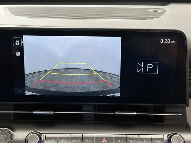 New 2026 White Hyundai SE image 16