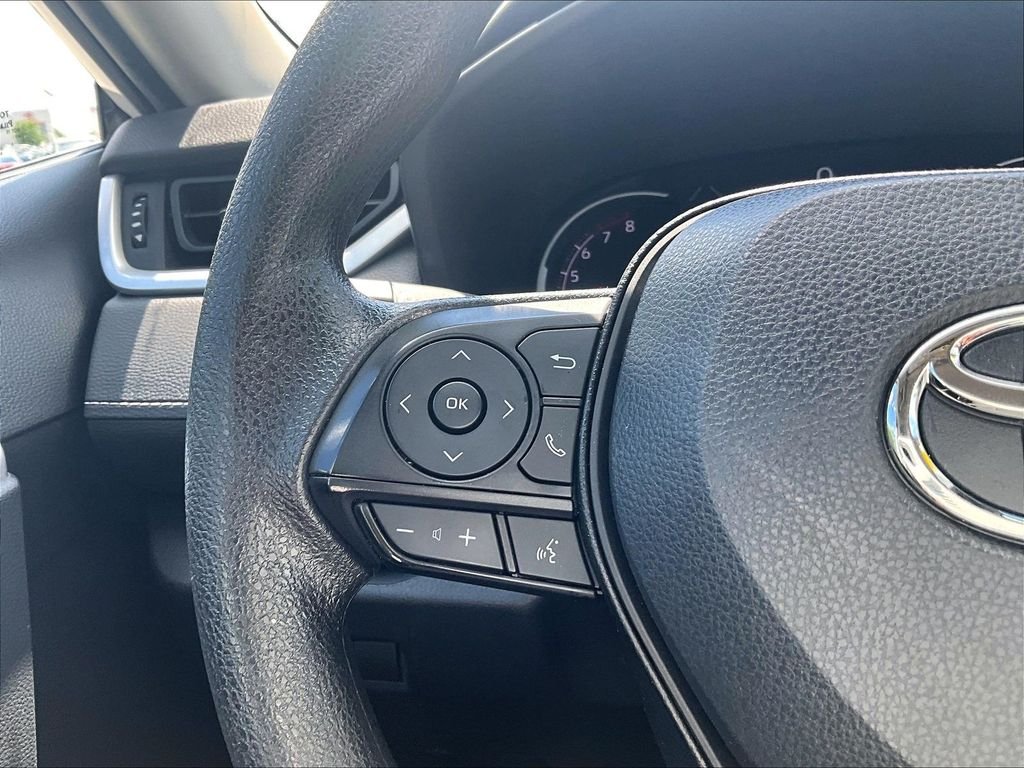 Used 2024 White Toyota XLE image 23