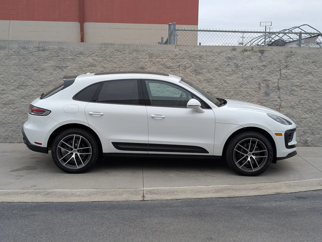 Used 2025 White Porsche  image 8