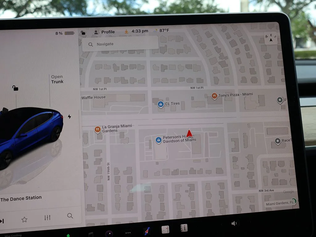 Used 2023 Blue Tesla Base image 40