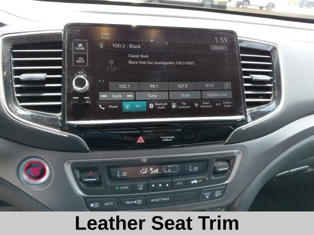 Used 2024 White Honda RTL image 16