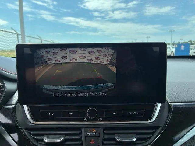 2023 Nissan Altima SR - Photo 14