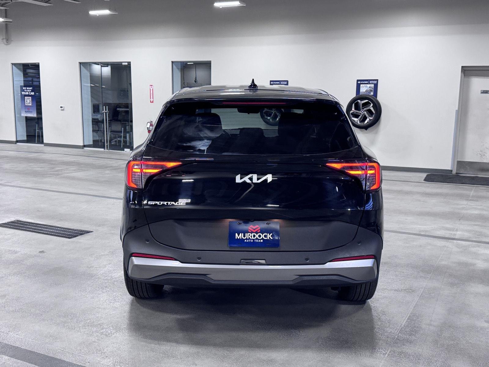 2026 Kia Sportage LX - Photo 8