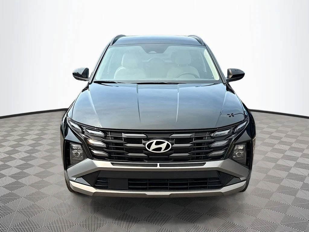 Used 2025 Black Hyundai SEL image 2