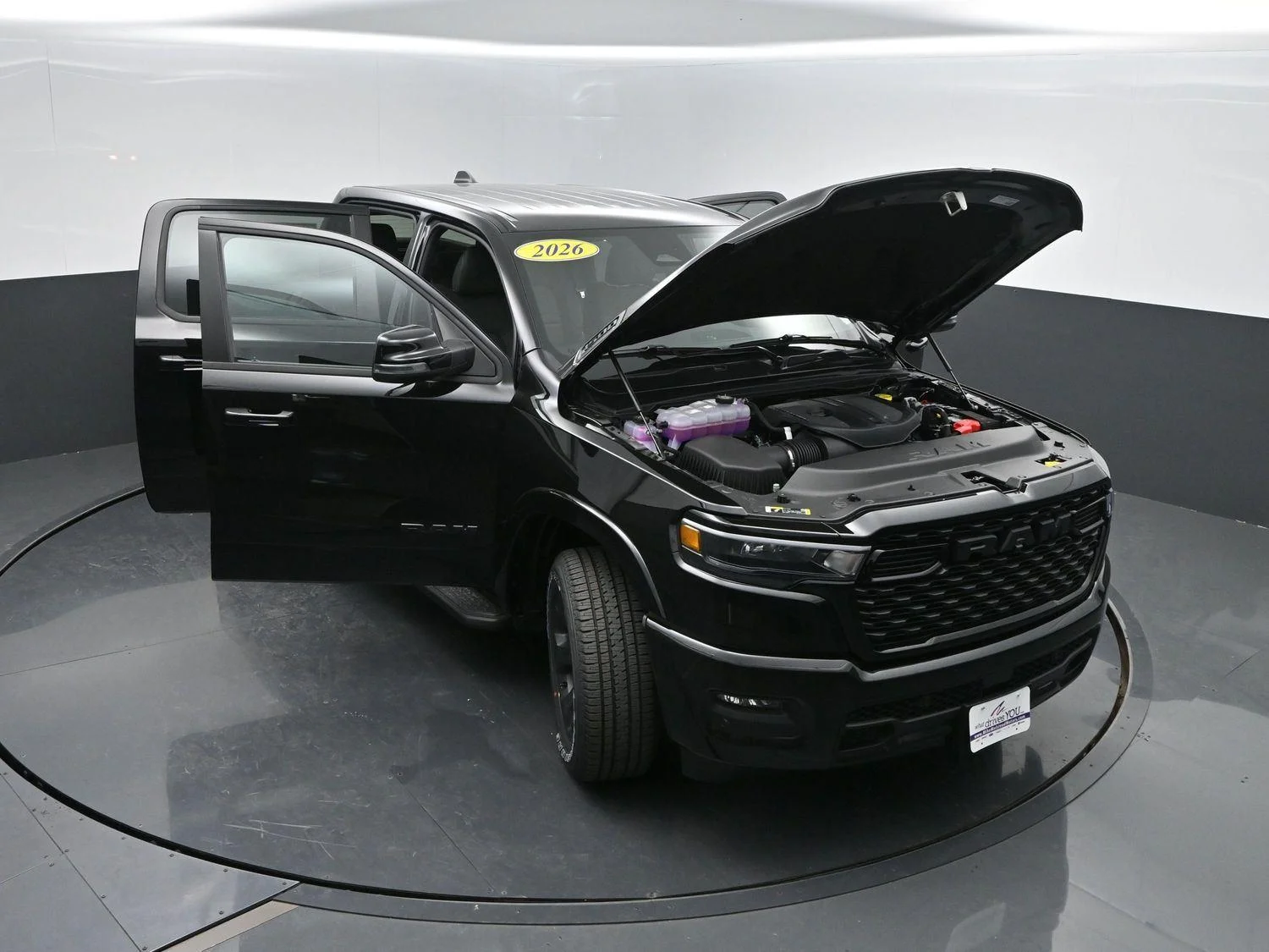 New 2026 Diamond Black Crystal Pearl-Coat Exterior Paint RAM Big Horn image 46