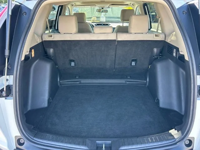 Used 2019  Honda EX image 13