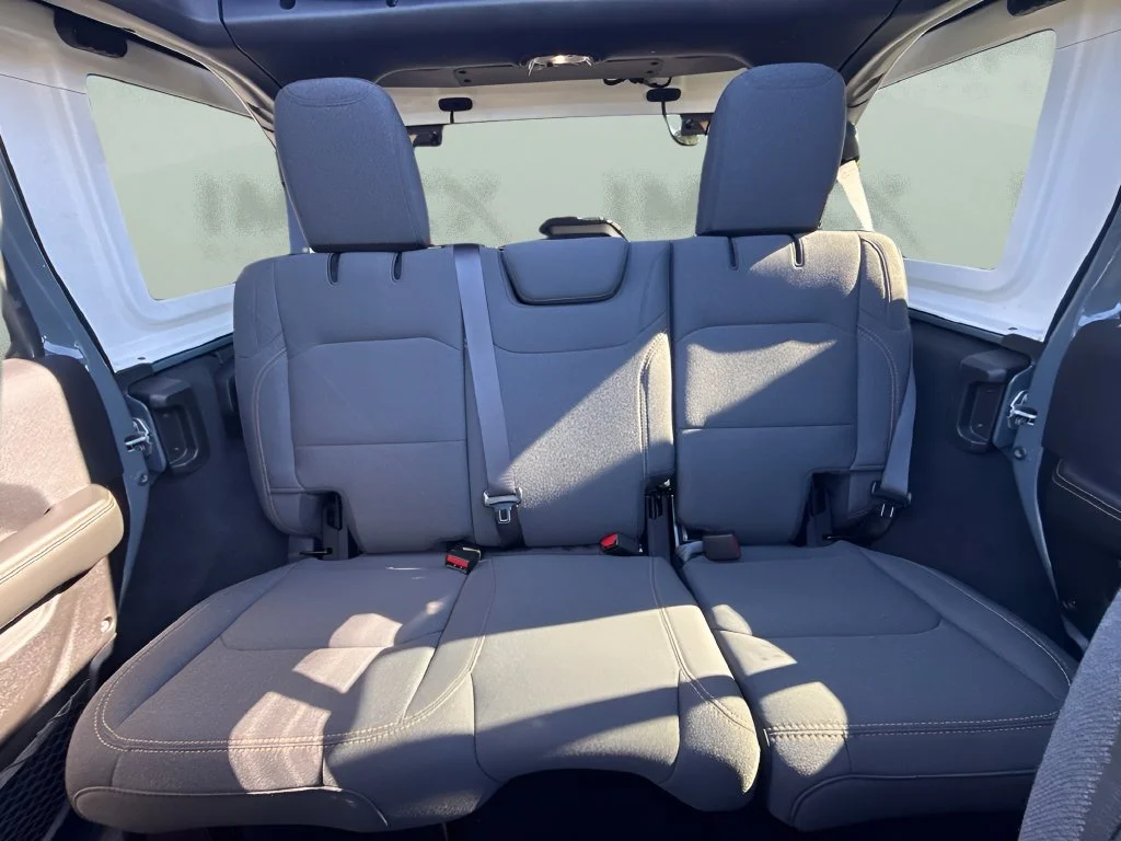 Used 2026 Gray Jeep Sahara image 11