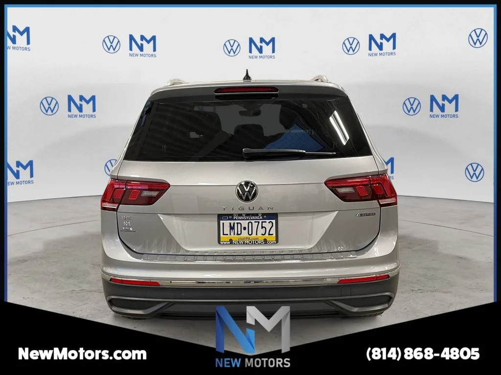 Used 2023 Pyrite Silver Metallic Volkswagen 2.0T SE image 4