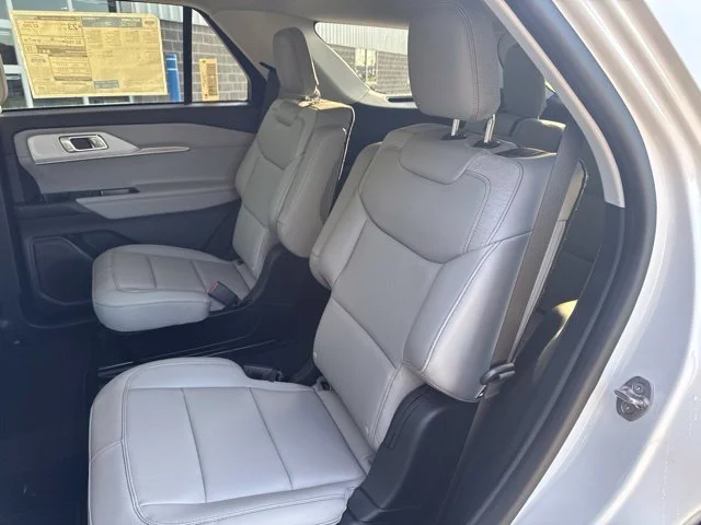 New 2026 Star White Metallic Tri-Coat Ford Active image 44