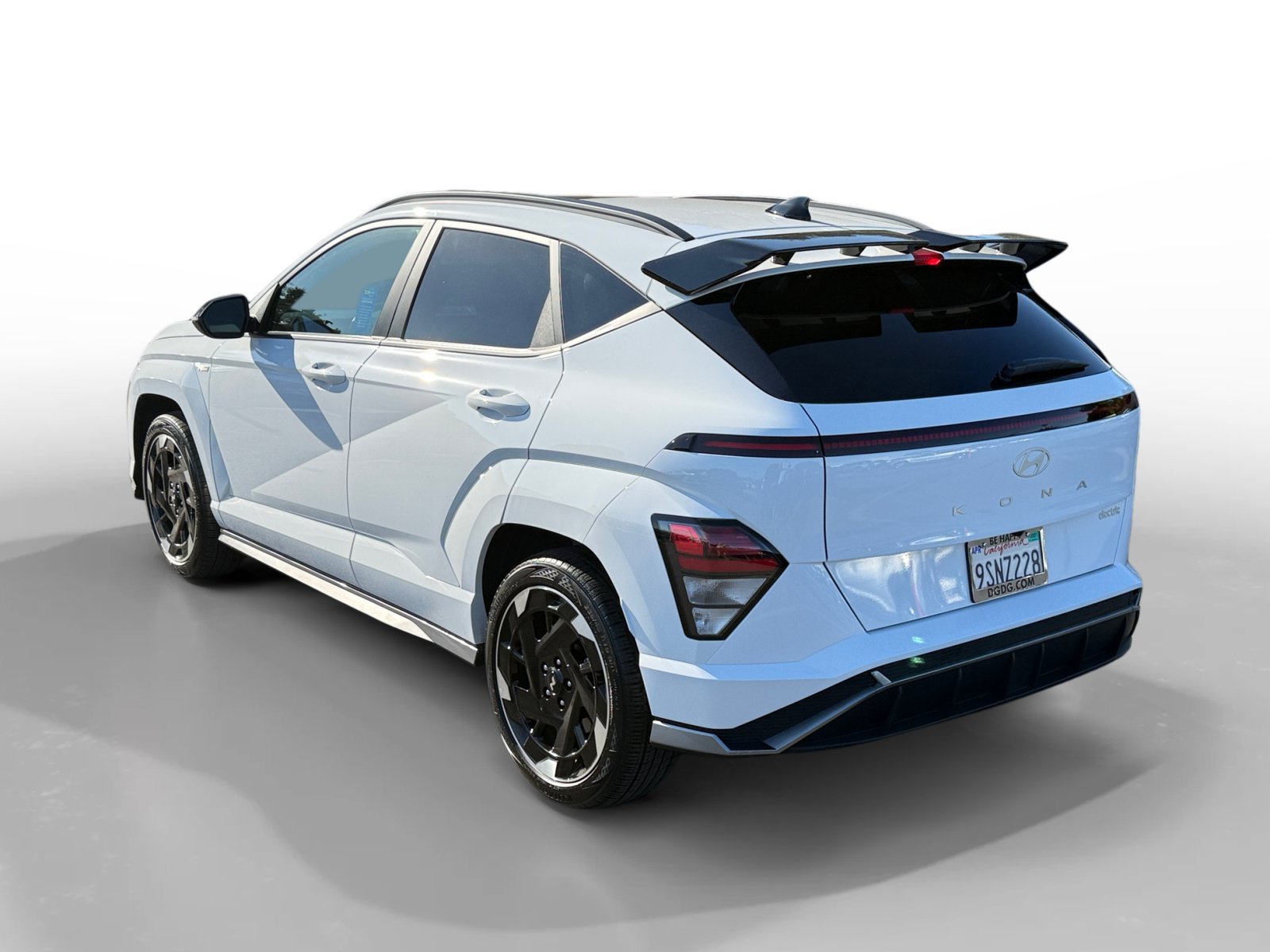 Certified Used 2025 White Hyundai N Line image 3