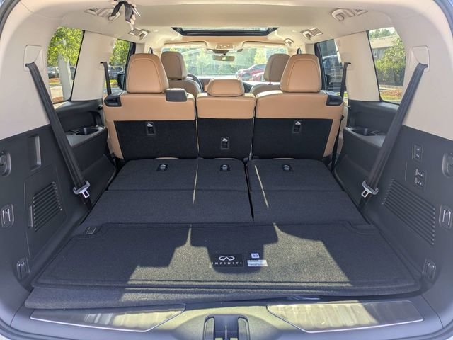 New 2026 RADIANT WHITE INFINITI Luxe 2WD image 12