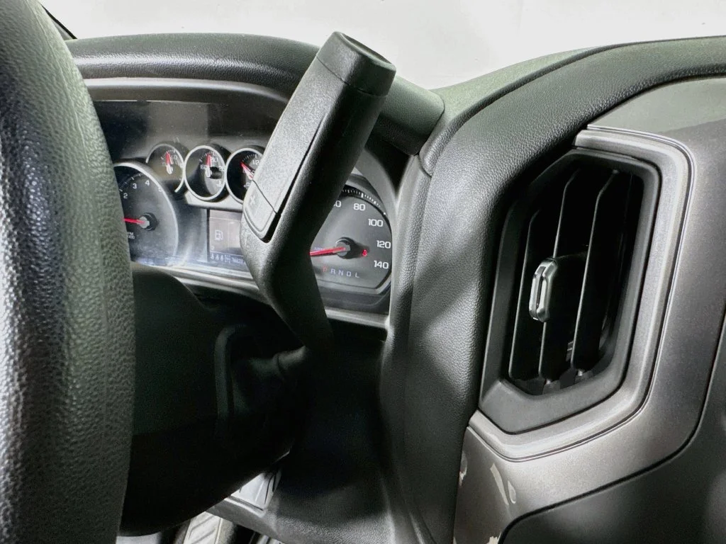 Used 2025 Gray Chevrolet Custom image 19