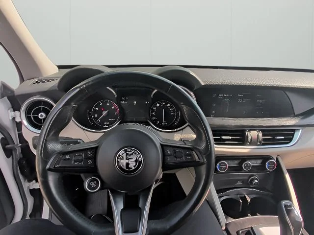 Used 2021 White Alfa Romeo Sprint image 20