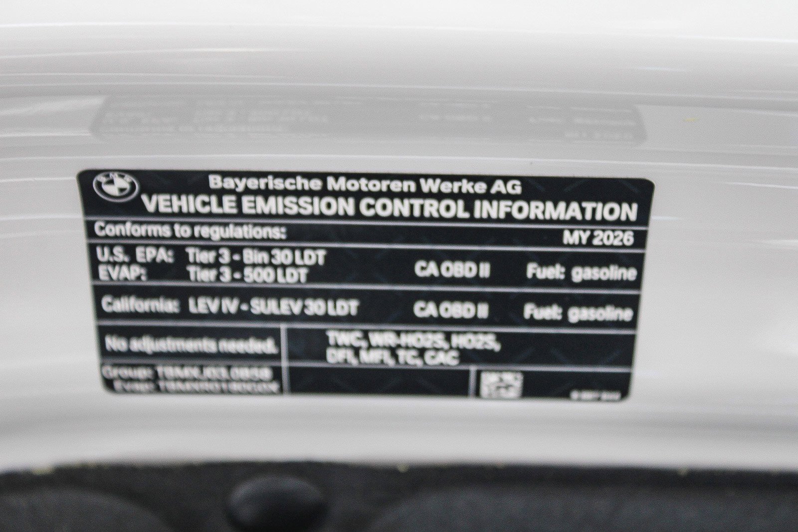 New 2026 Mineral White Metallic BMW xDrive40i image 22