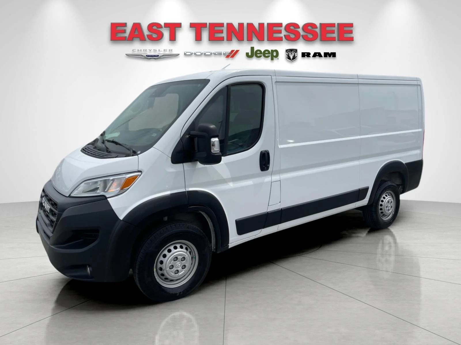 Used 2025 White Ram Base image 7