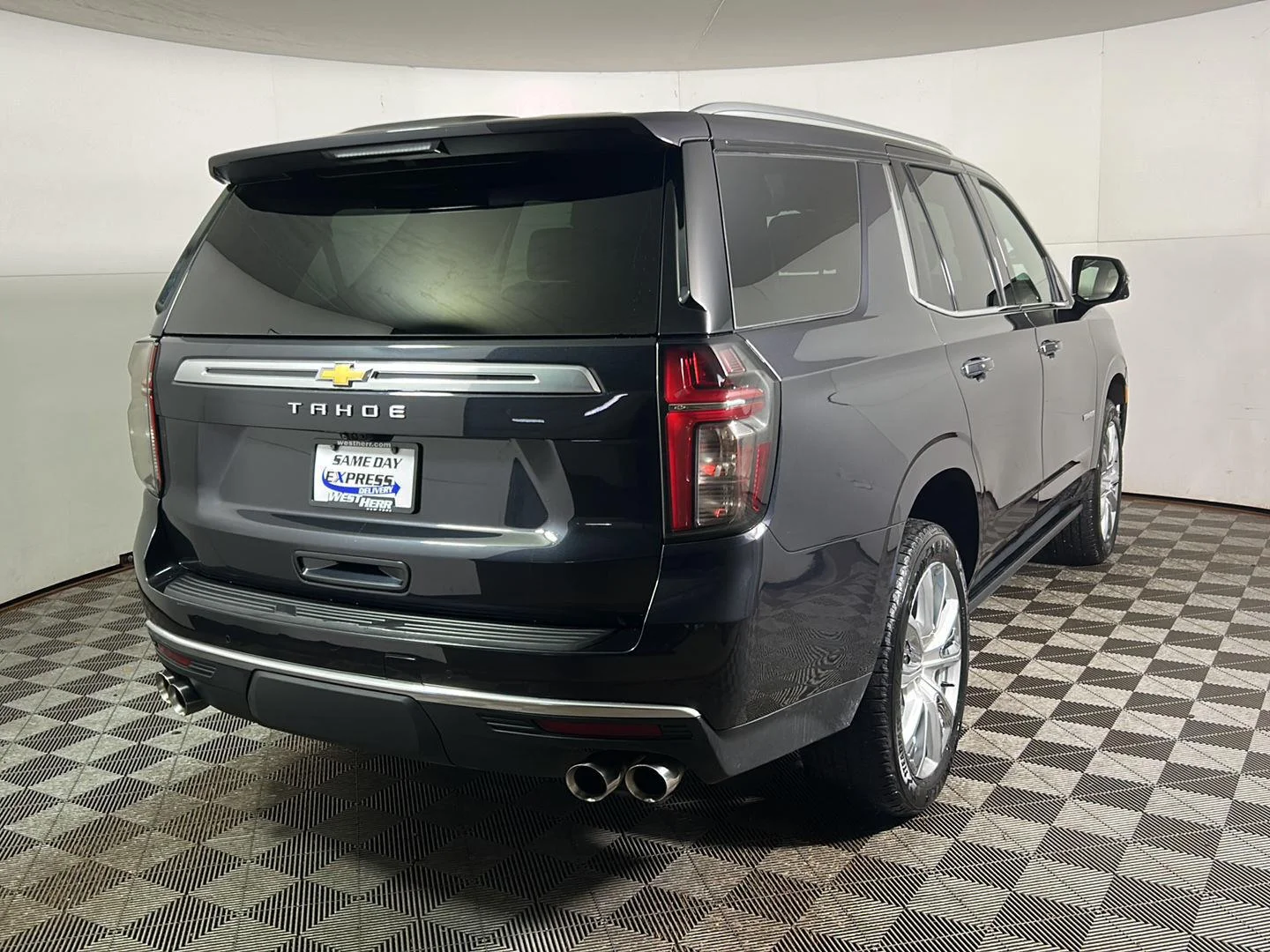 Used 2023 Dark Ash Metallic Chevrolet High Country image 6