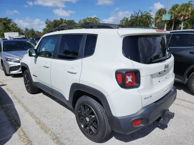 Used 2019 White Jeep Latitude image 9
