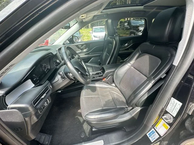Used 2022 Black Lincoln Standard image 23