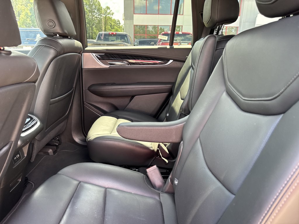 Used 2025 White Cadillac Premium Luxury image 14