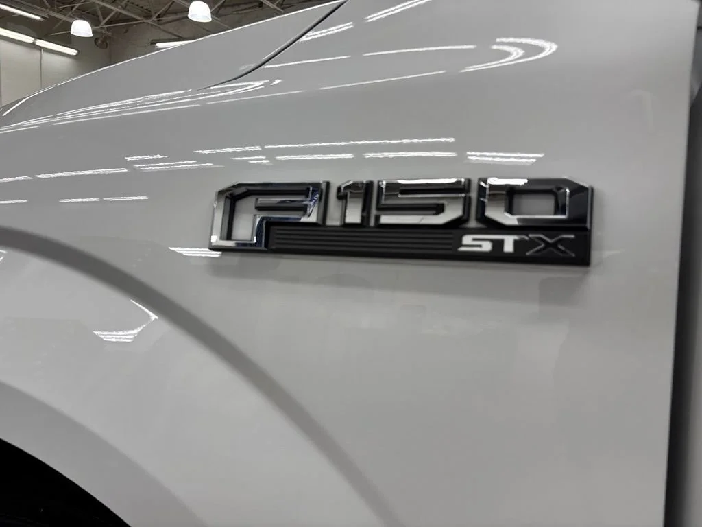 Used 2020 White Ford XL image 17