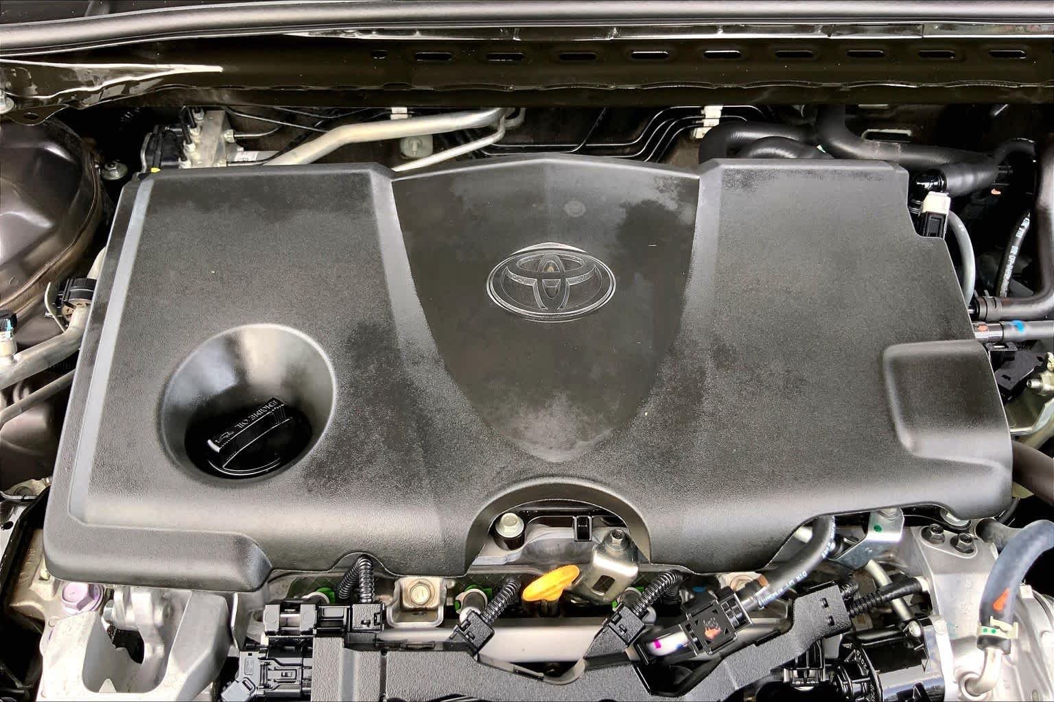 Used 2023 Predawn Gray Mica Toyota SE image 32