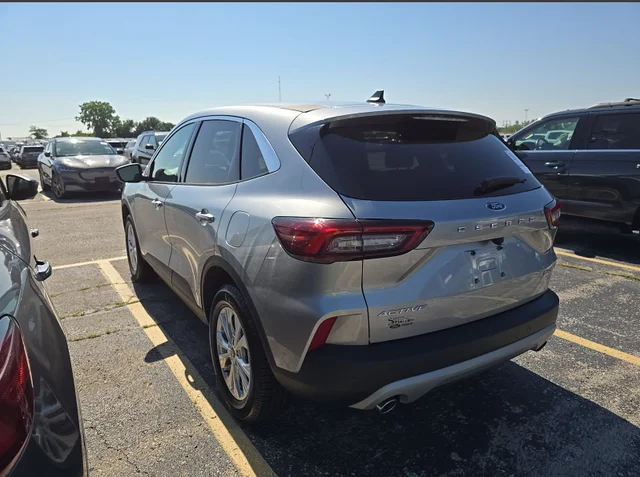 Used 2024 Silver Metallic Ford Active image 3