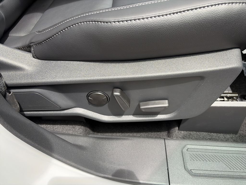 New 2026 Avalanche Gray Ford Outer Banks® image 34
