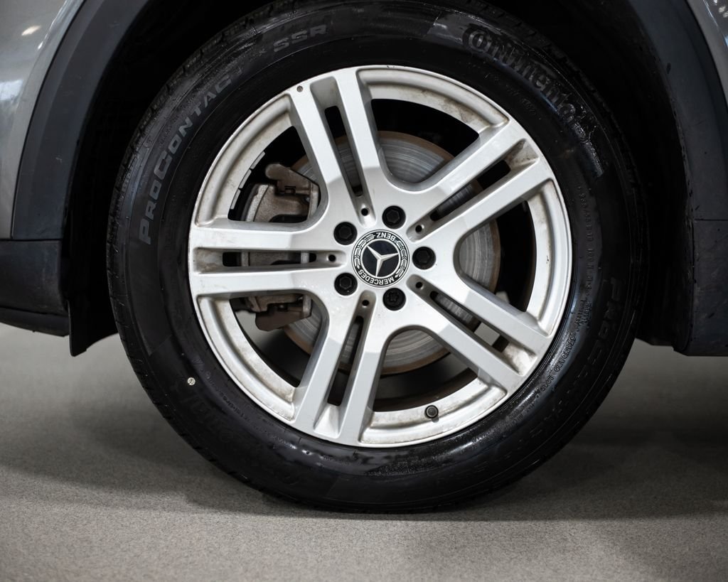 Certified Used 2023 Gray Mercedes-Benz GLB 250 image 4