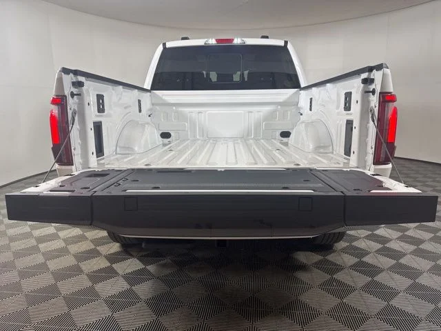 New 2026 Star White Metallic Tri-Coat Ford Lariat image 21