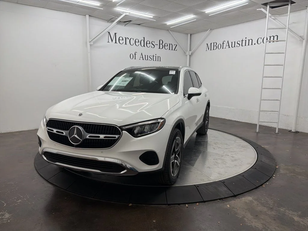 Used 2026 White Mercedes-Benz GLC 300 image 3