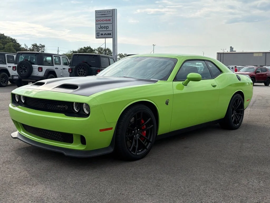 Used 2023 Green Dodge SRT Hellcat Redeye Jailbreak image 3