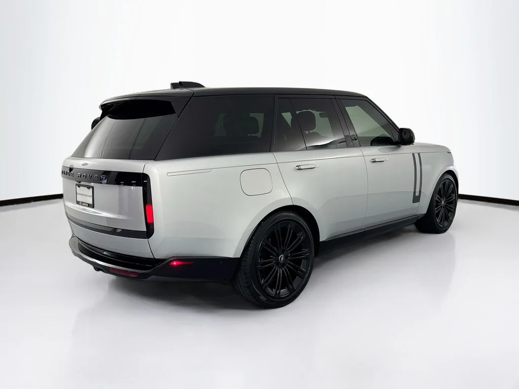 Certified Used 2024 Silver Land Rover SE image 5