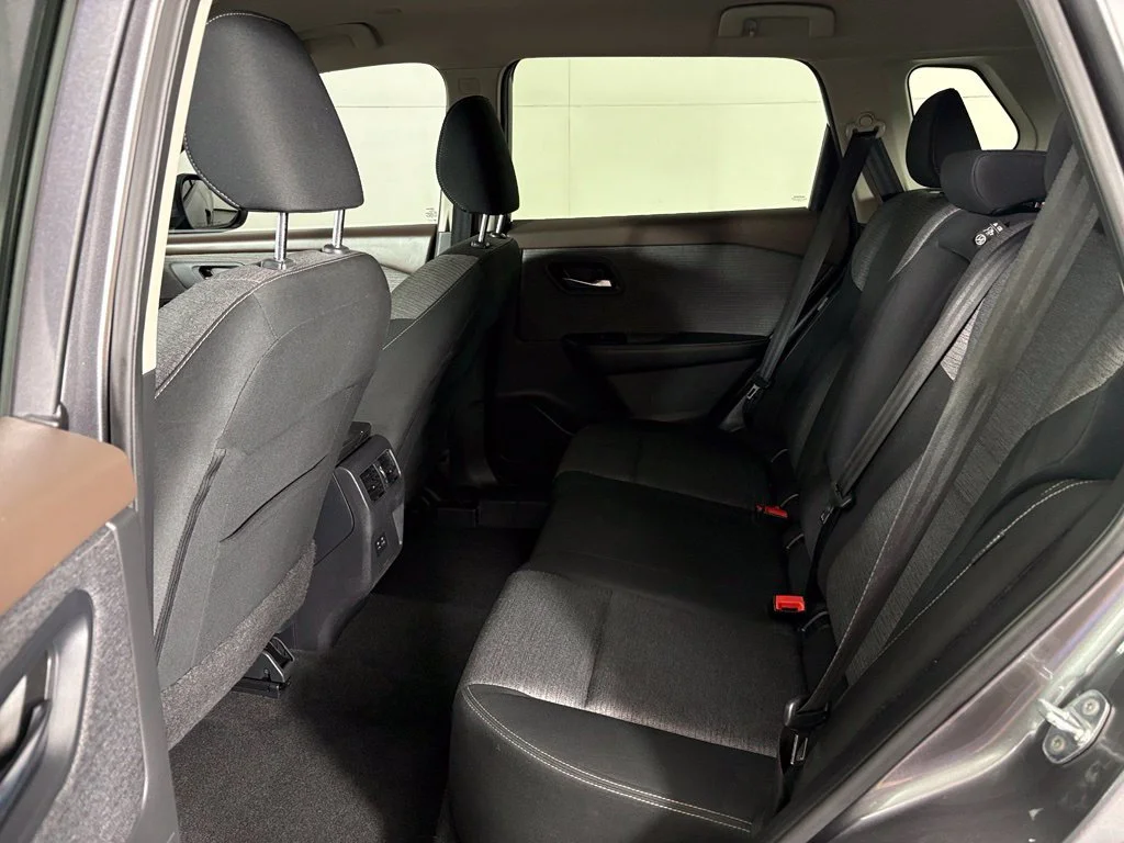 Used 2022 Gray Nissan SV image 35